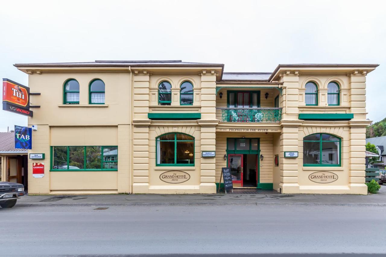 The Grand Hotel & Bar - Akaroa Exterior foto